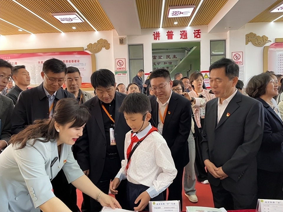 商丘市梁园区前进小学教育集团开展五育成果展演活动