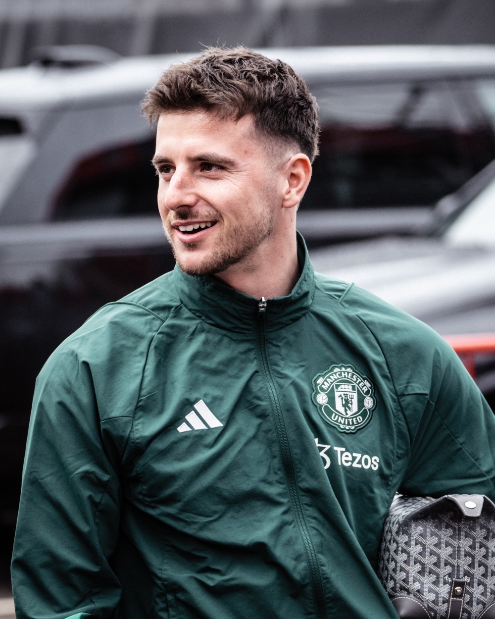 曼联官方晒芒特与马奎尔回归!