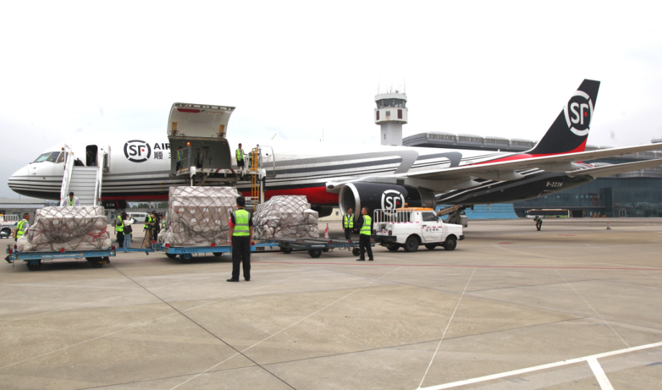 贵阳机场开通至卡拉奇国际定期货运航线