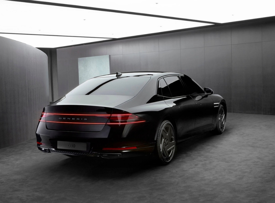 尾部的"genesis"标识也进行