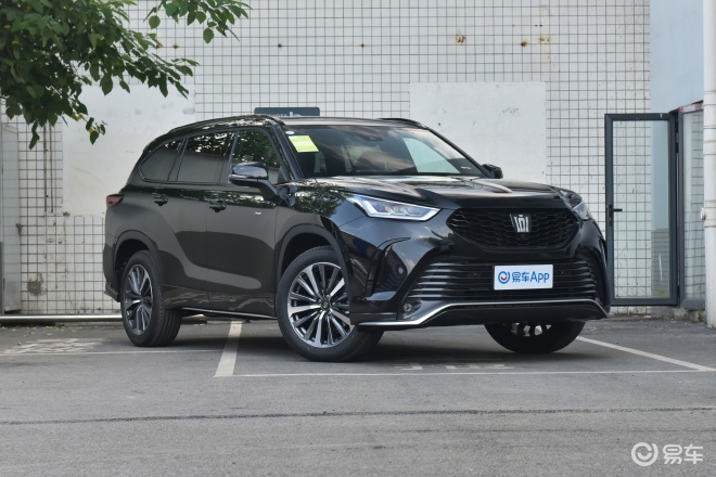 一汽丰田新款皇冠陆放正式上市 售28.48万元起