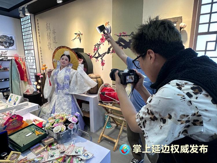 延边非遗风采亮相书博会 传统文化魅力尽显
