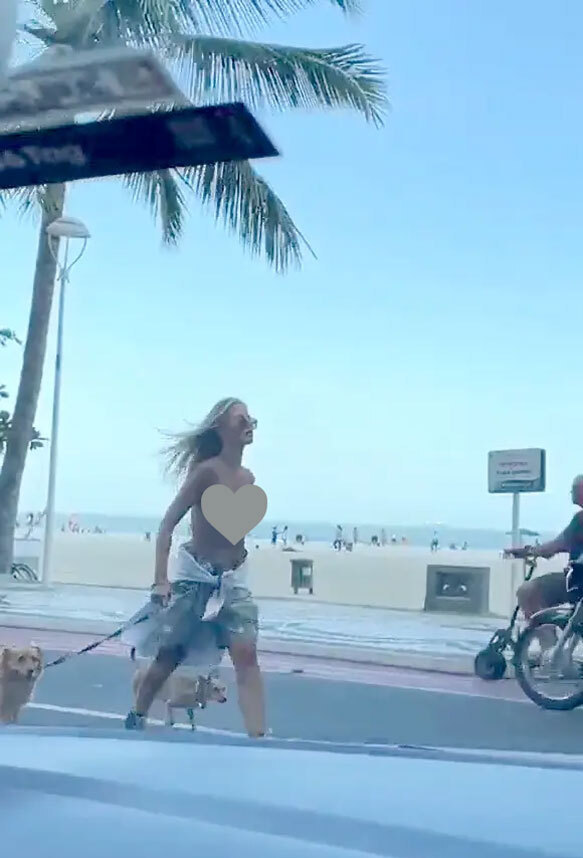 巴西女模特赤膊遛狗遭逮捕或入狱1年抨击被差别对待引发争议