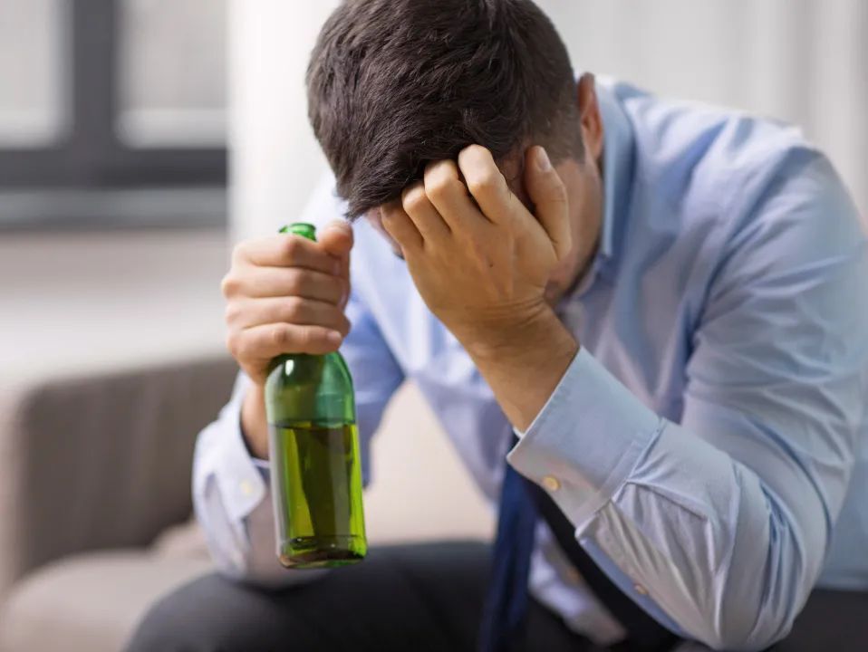 每日科普 | 喝酒致死并非危言耸听   当心两口酒带来一生遗憾!