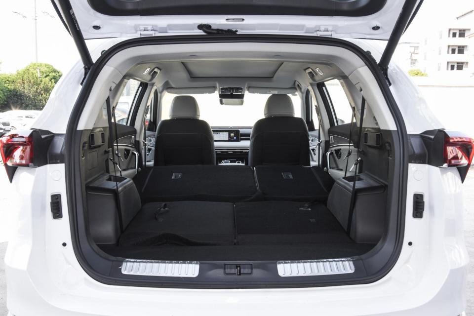 7万多就能买到的中型suv,轴距2745mm,带你了解捷途x70