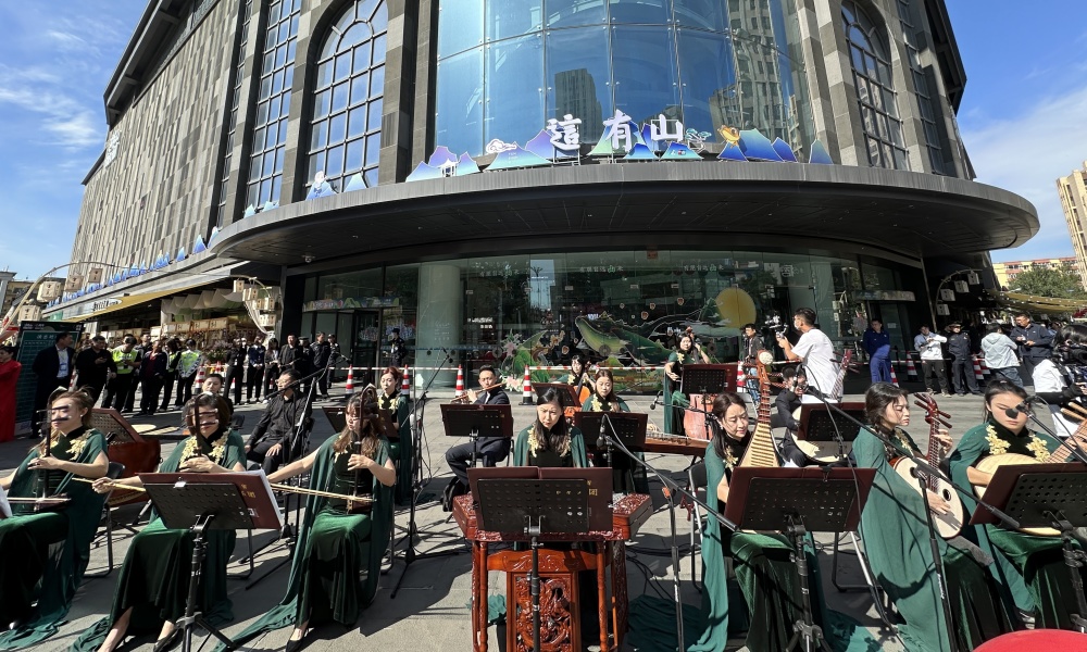 "市民陈婷婷是吉林省交响乐团抖音账号之一"民乐青年派"的粉丝,她说