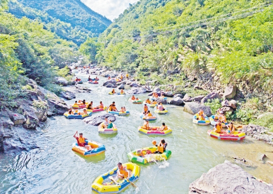 解锁清凉惬意漂流地