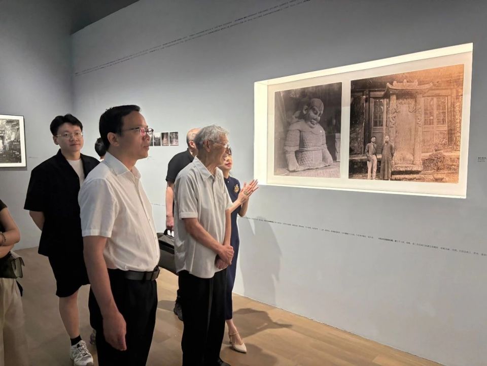 80年前，3000+照片！梁思成、刘敦桢冒死抢救的珍贵中华建筑档案首次公开_腾讯新闻
