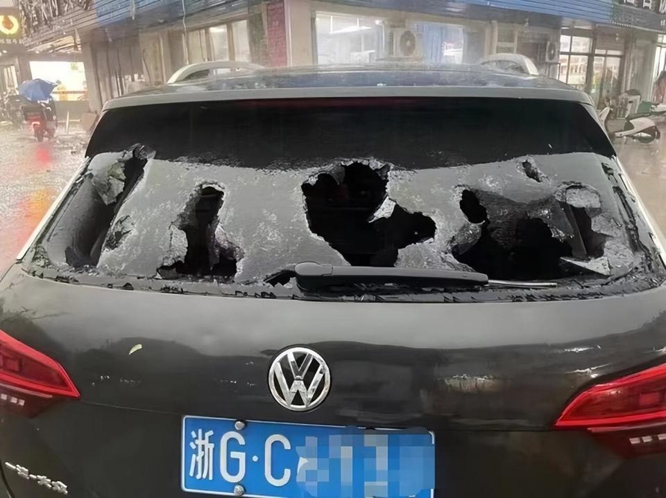 浙江义乌冰雹如鸡蛋大小砸坏超万辆车保险赔付过亿元
