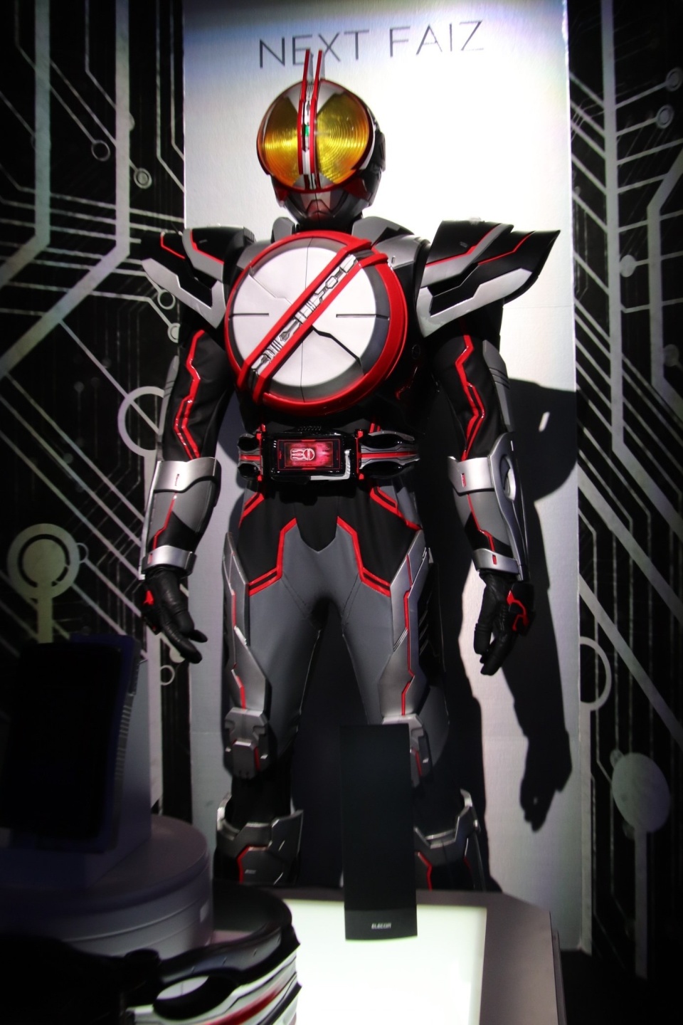 假面骑士555续作三款新皮套实物赏析 胸口的锅盖有转动的功能_腾讯