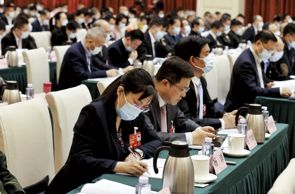 两会全国政协十四届一次会议举行视频会议