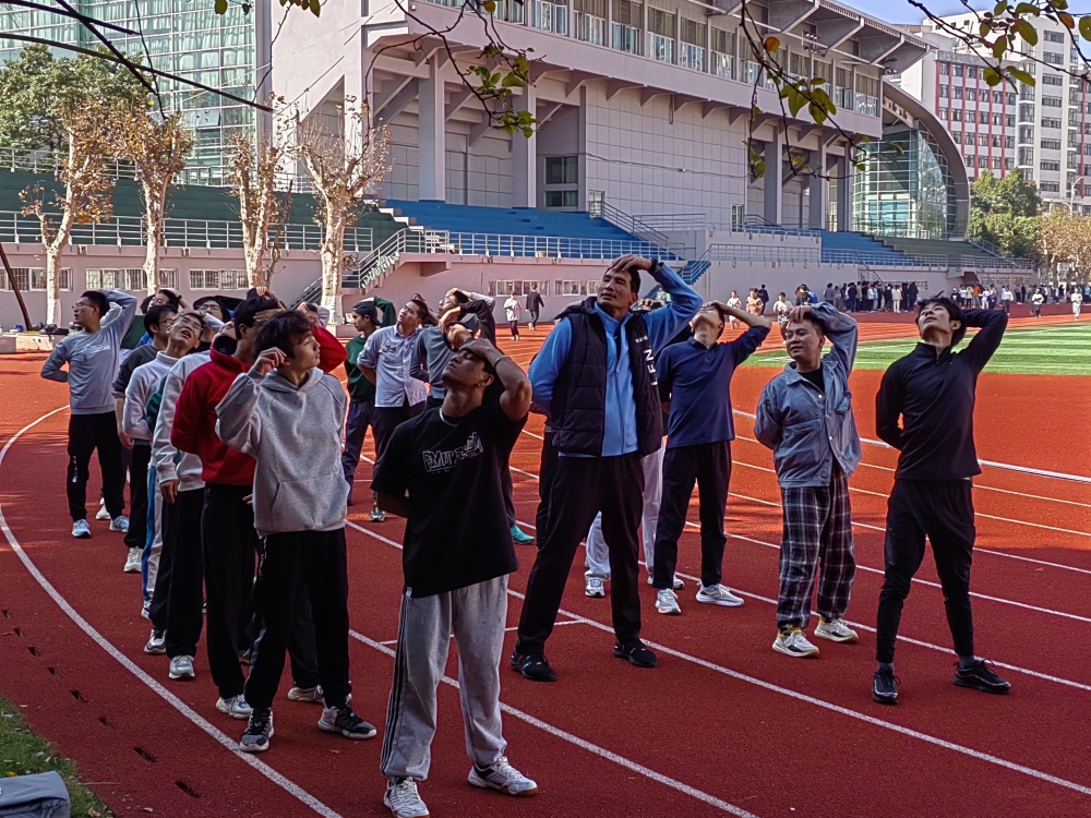 追光|考完了吗?给高考生们一点大学体育课的震撼