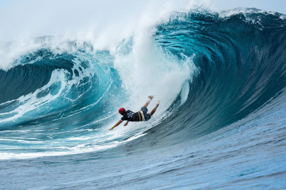 走出大山的杨思琪:"9岁前没见过大海,15岁去奥运会冲浪"