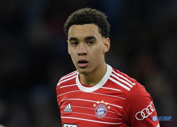 罗马诺拜仁在给穆西亚拉准备丰厚续约报价视他作未来门面人物