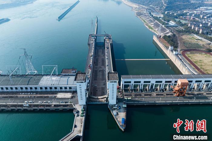 本次葛洲坝一号船闸计划性停航检修于2月21日8时全面启动,长江三峡