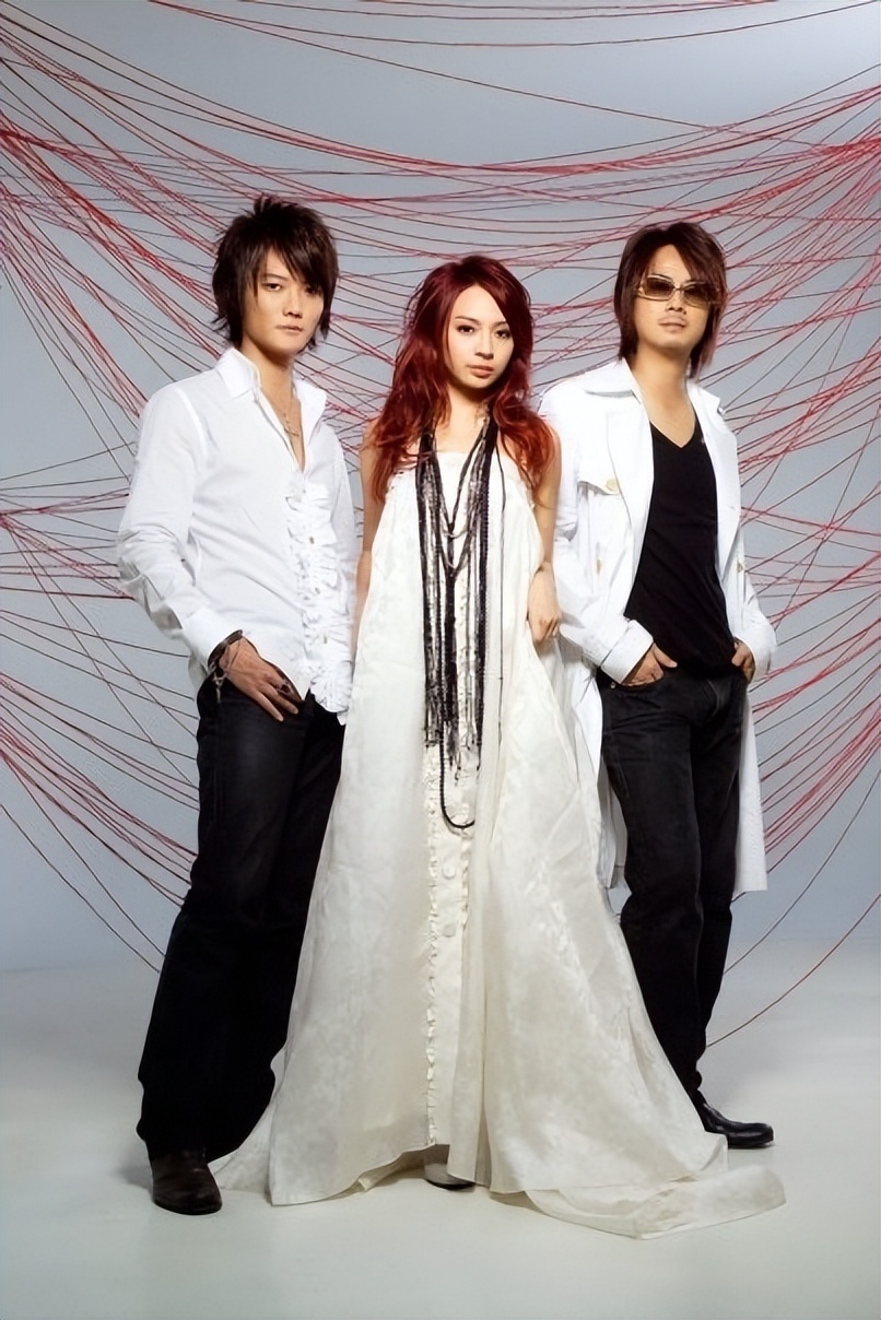 2018年詹雯婷被迫退出乐团,导致飞儿乐团名声受到影响,乐团成绩也大不