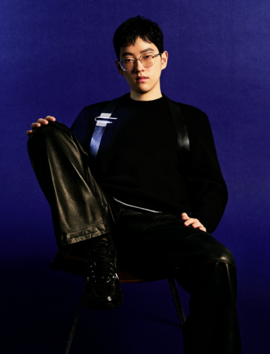 doinbmeikorookiejkltheshyuzi今日,官方公布lpl十周年十大选手定妆照