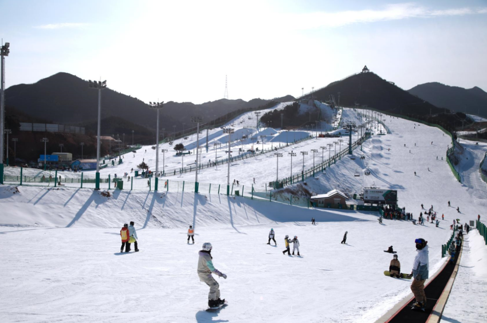 京郊各大滑雪場開板迎客新雪季活力四射