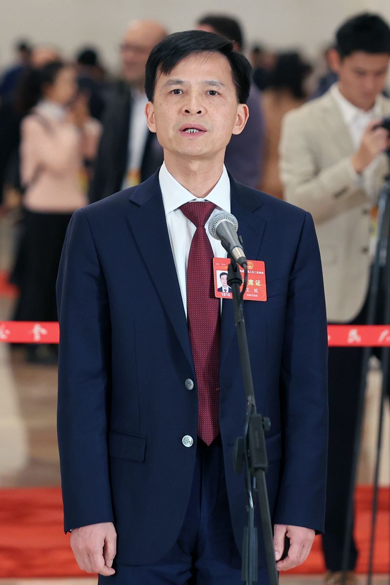 中国日报记者 王壮飞 摄全国人大代表高松接受媒体采访.