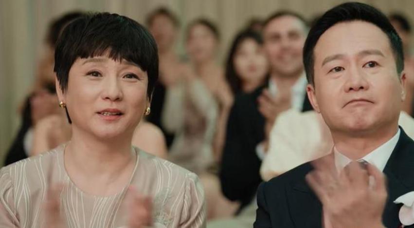 赵露思带不动！《许我耀眼》女二被骂，快30了演得像傻白甜太烦人_腾讯新闻