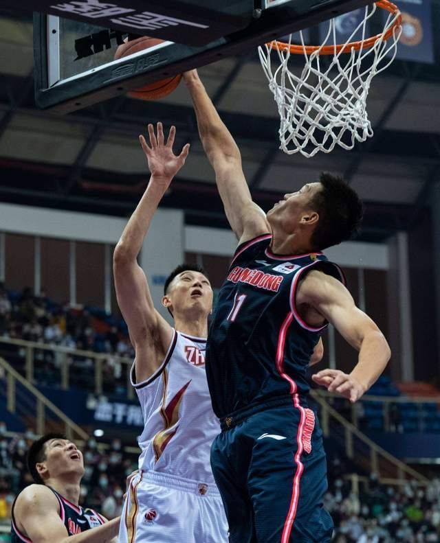 你和易建联私下打过架吗?朱旭航强硬但不是恶人_腾讯新闻