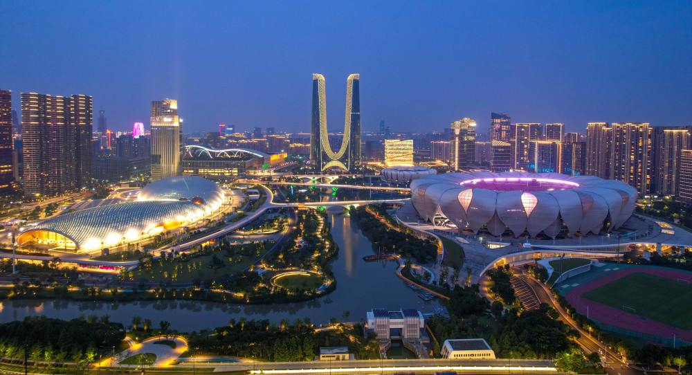 杭州亚运会倒计时100天奥体中心夜景璀璨