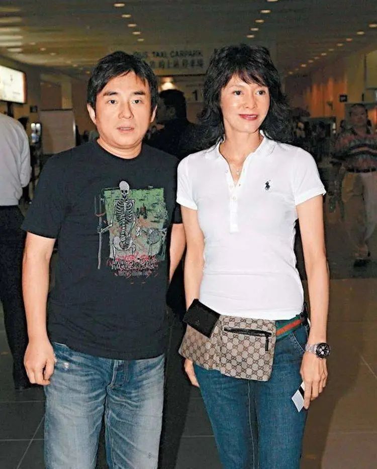 确实,女儿还那么小,老婆还那么年轻,吕方真是需要保养一下了,少吃多动