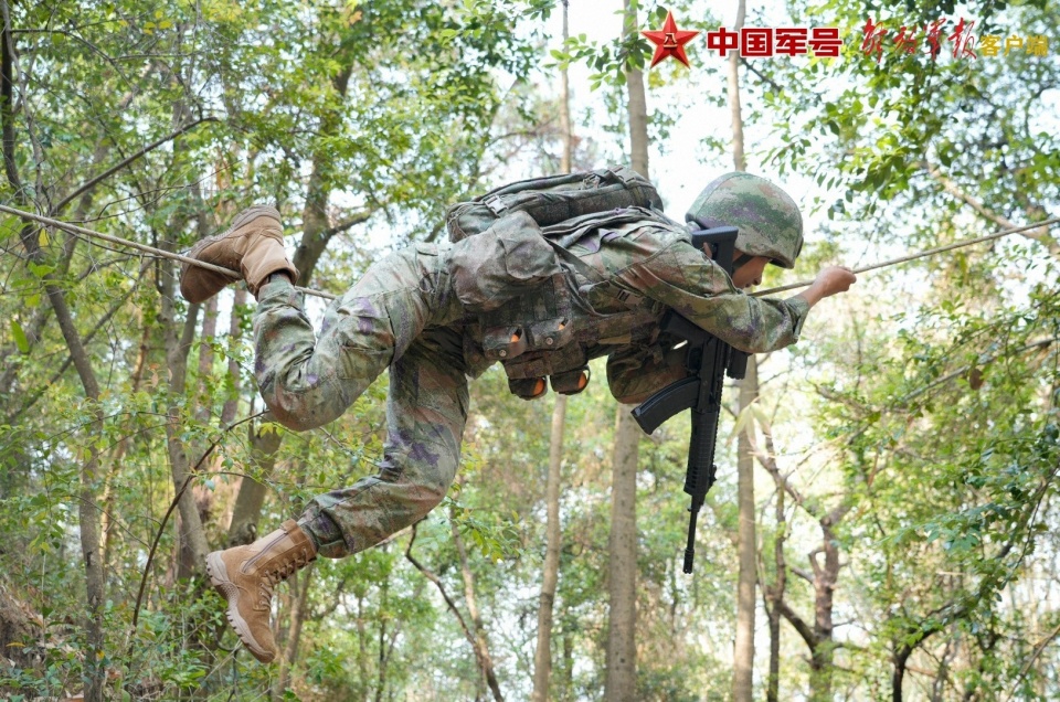 高清大图！侦察兵训练掠影_腾讯新闻