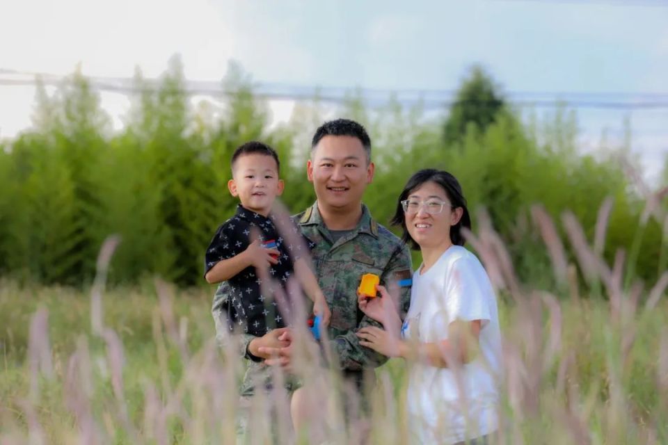 军营"最美笑脸",有你的吗?