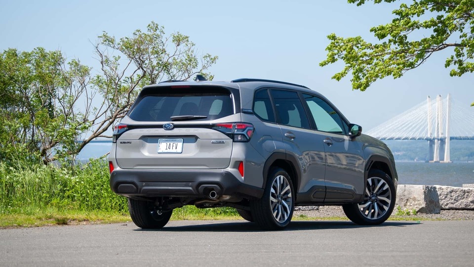 不知何时能够引进国内,全新斯巴鲁森林人实车图发布