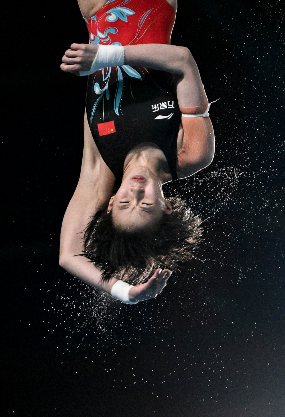 女子跳水10米图片