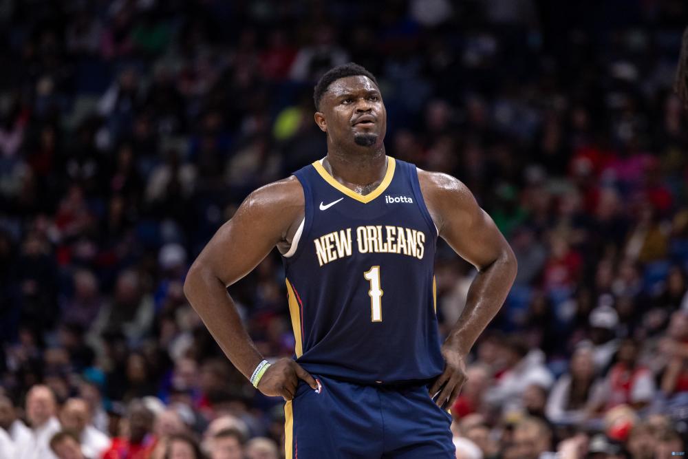 锡安战热火上半场4中0得分挂蛋 出现4失误正负值-10_腾讯新闻