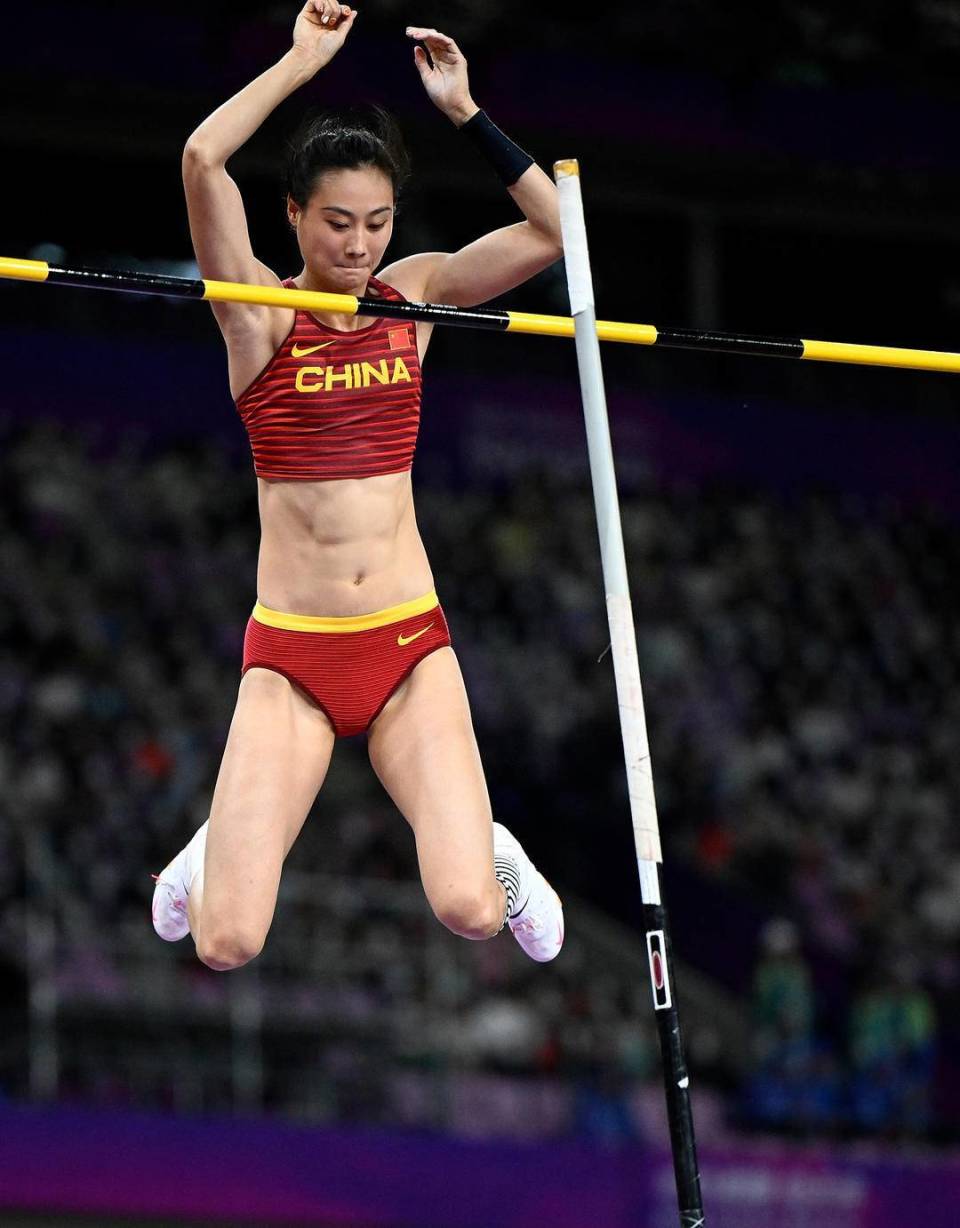 同病相怜的人很多不止李玲,中国首位田径入籍运动员,女子七项全能选手