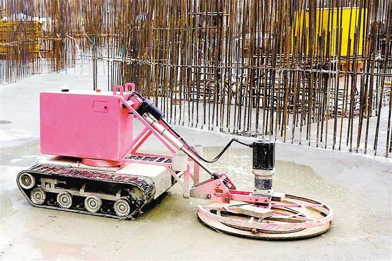 测量机器人,地面整平机器人,智能振捣机器人,外墙喷涂机器人……建筑