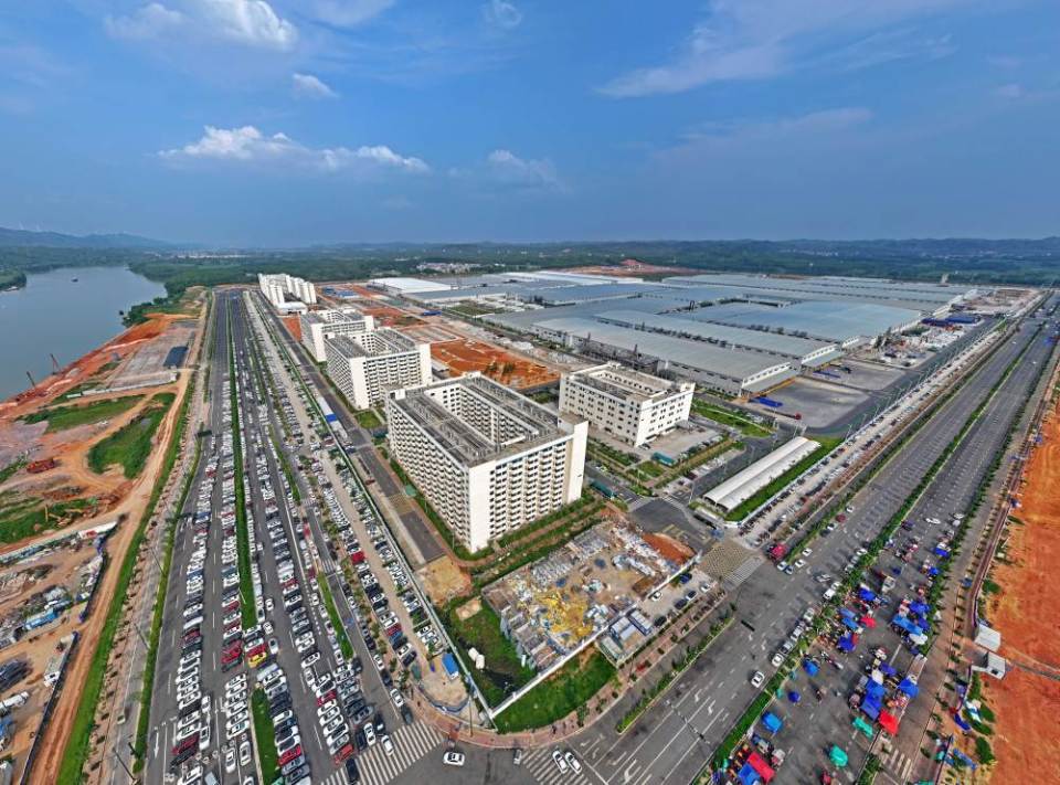 新华全媒 ·向海图强·智造篇|广西向"新"发力 竞逐新质生产力