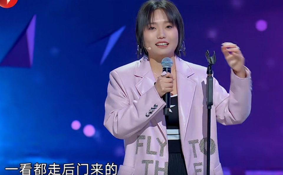 李雪琴提携王建国上春晚,推荐许君聪录综艺,与内娱五大喜剧团体关系