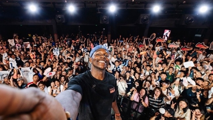 逛“魔都”、看熊猫、登长城，NBA球星爱德华兹完成中国“首秀”