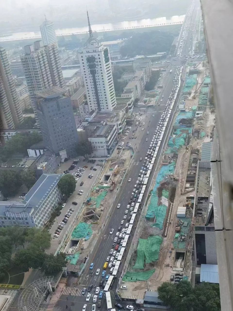 因维修改造,太原多条公交线路调整停靠站点