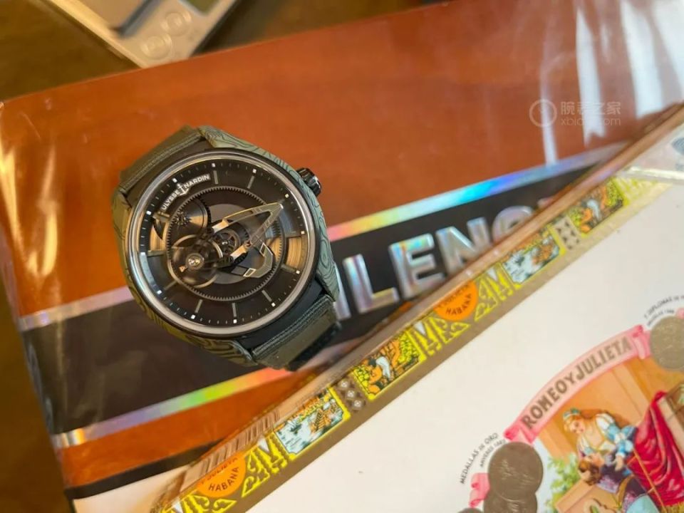 我最特殊的一块腕表,科技感十足