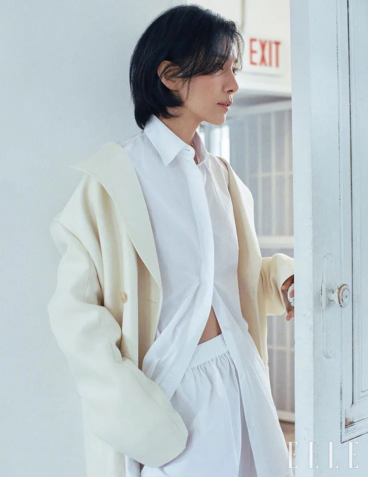 韩国女星金瑞亨《elle》杂志大片,夏日简约造型短发清爽帅气_腾讯新闻