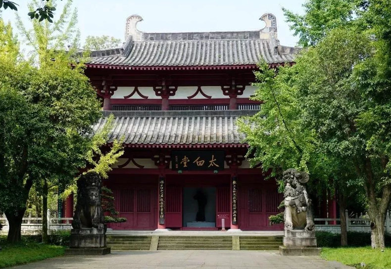 李白故居,海灯武馆,太白碑林,粉竹楼,太白公园,窦圌山,佛爷洞,白龙宫