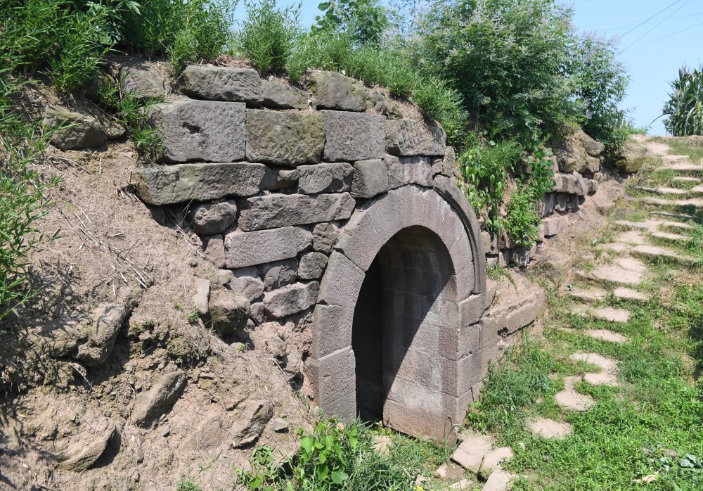 走进长江边的宋代古战场遗址神臂城