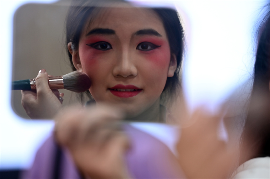 江西万载感受戏剧魅力