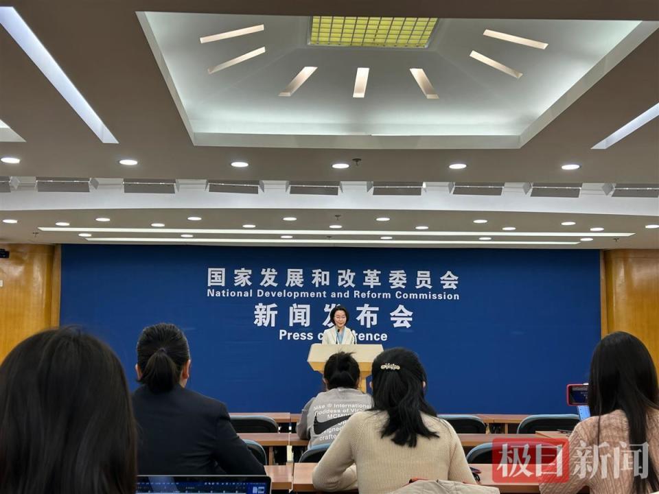 国家发改委今年前10月共审批核准固定资产投资项目130个总投资108万