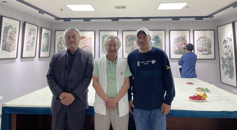 参加本次展览的画家有:蔡嘉励,赵仰柴,宗玉魁,王天禄,马晓辉,李延