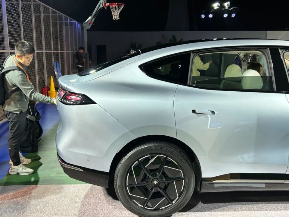 modely怎么也出鸥翼门了