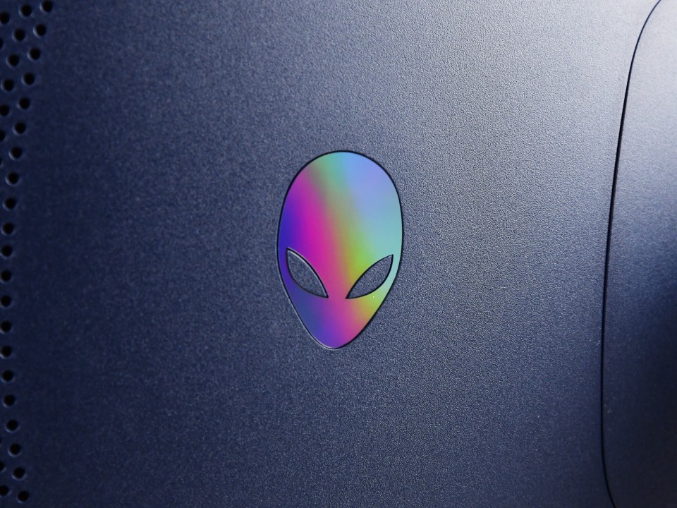 体验alienware外星人aw2525hm显示器小尺寸高刷电竞神器