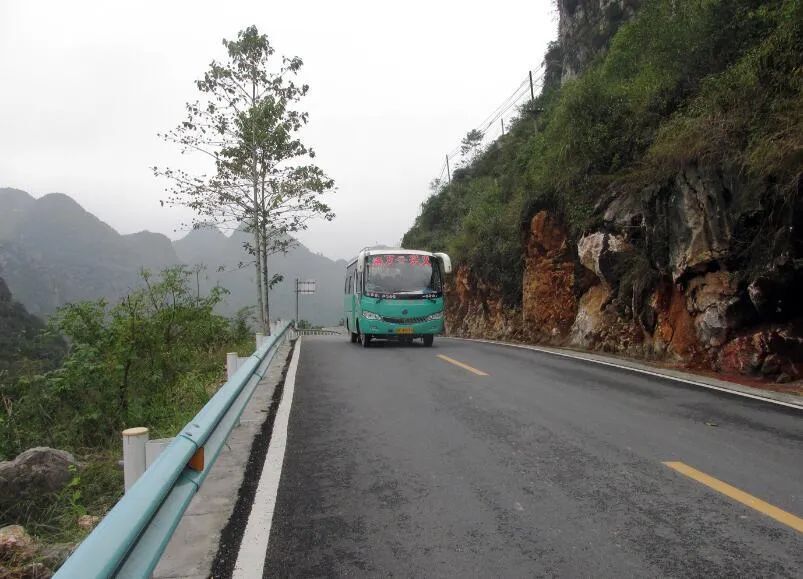 将适时启动建设贞丰县者颡至长耳朵坪农村道路,安龙县张家桥至龙山