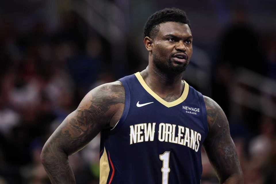 NBA季前赛：小瓦24分魔术险胜鹈鹕4连胜 锡安18+5+6普尔21分