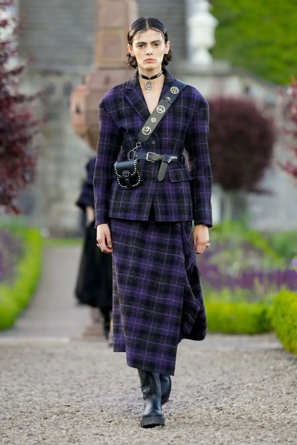 好美~秀场比衣服美系列!dior迪奥2025早春度假系列发布!